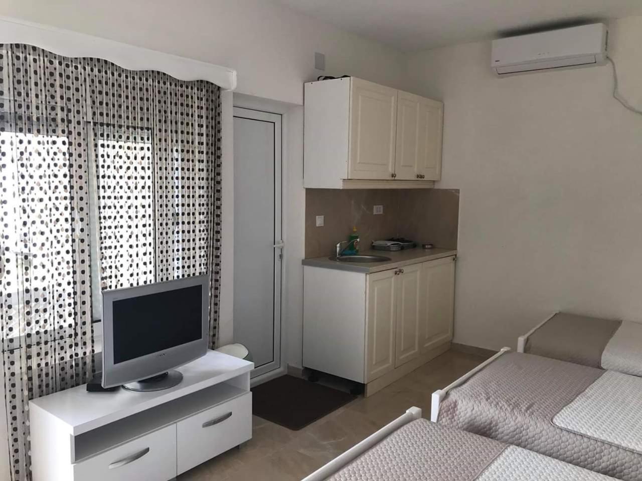 Apartments In Amor Ulcinj Kültér fotó